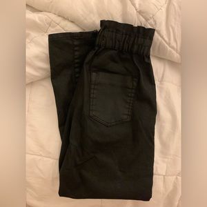 ZARA BLACK RUFFLE CARGO